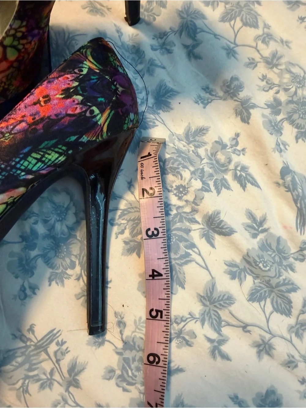 Carlos Santana Multicolor Floral Platform Pumps